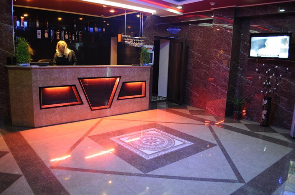 Hotel Apollon Ереван Экстерьер фото